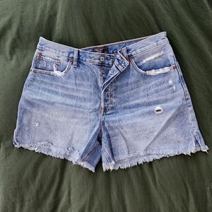 Abercrombie & Fitch 4" High Rise Shorts